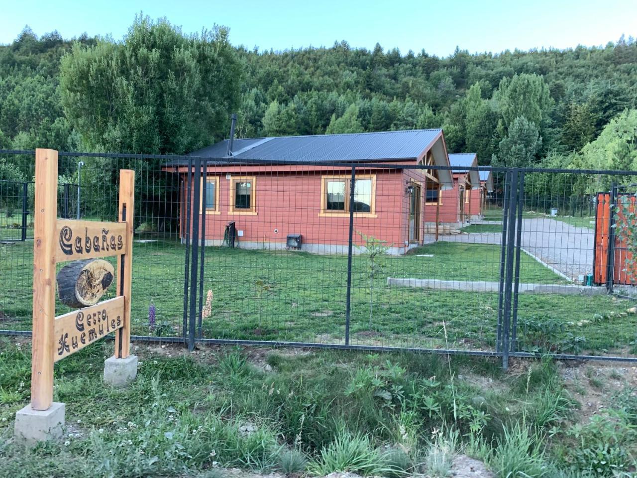 Cabanas Cerro Huemules Coyhaique Exterior foto